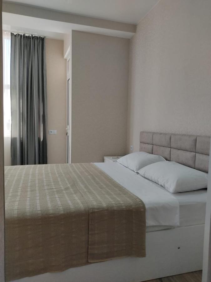 Pushkin Street Pearl Otel Kutaisi Dış mekan fotoğraf