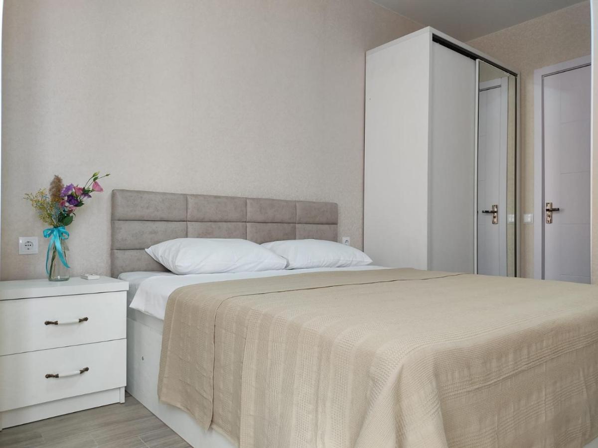 Pushkin Street Pearl Otel Kutaisi Dış mekan fotoğraf