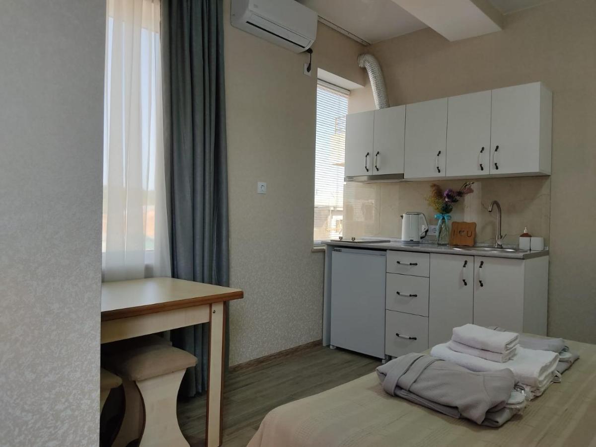 Pushkin Street Pearl Otel Kutaisi Dış mekan fotoğraf