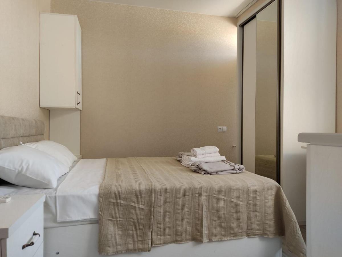 Pushkin Street Pearl Otel Kutaisi Dış mekan fotoğraf