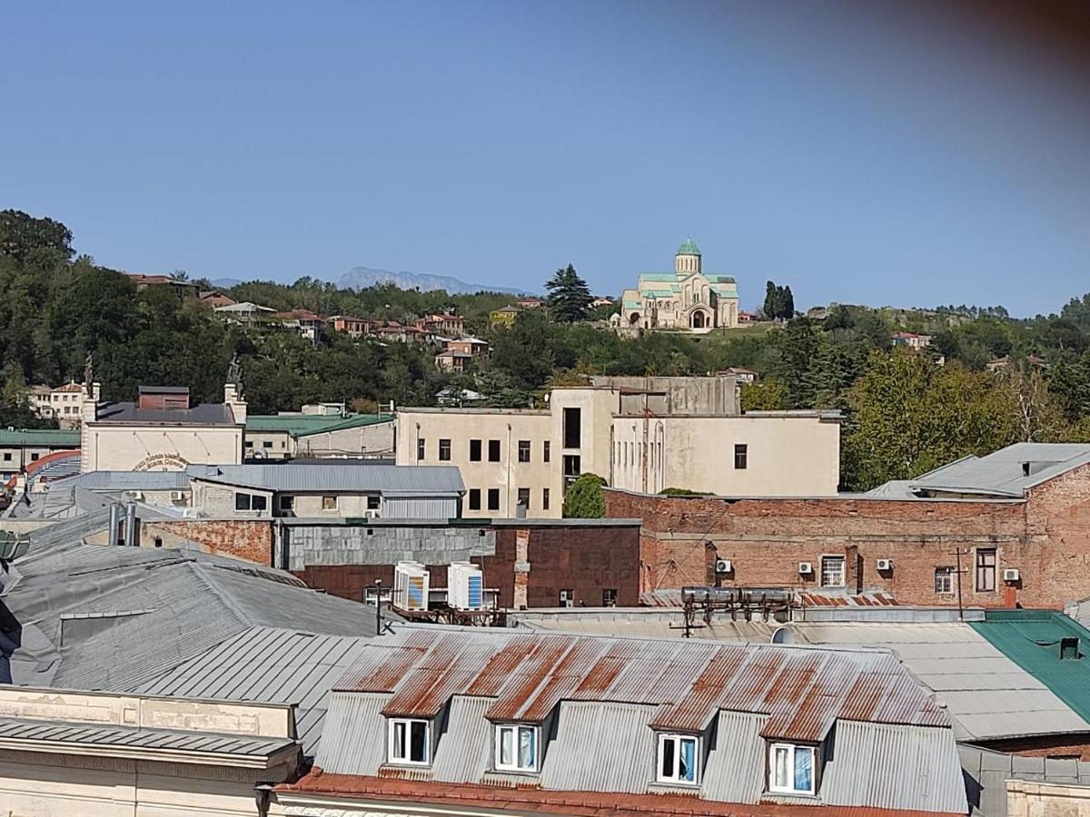 Pushkin Street Pearl Otel Kutaisi Dış mekan fotoğraf